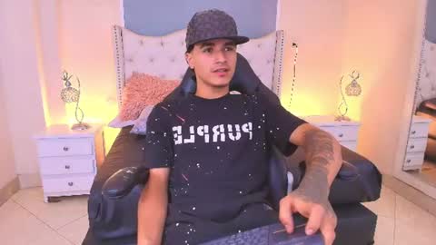 Andreao online show from 07-17-26, 04:34
