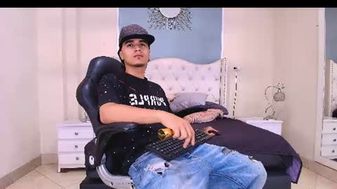 Andreao online show from 07-26-26, 08:16