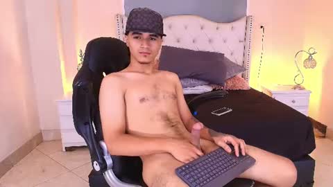 Andreao online show from 07-28-26, 03:54