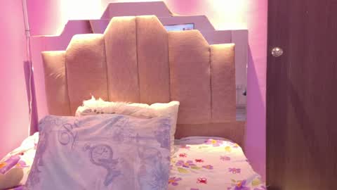 Snapshot of andreasweet2 chatting on 05-19-26, 08:37 A n d r e a S w e e t online show from 05-19-26, 08:37