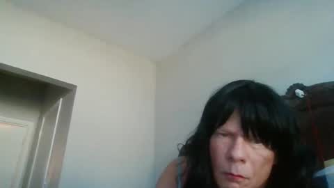 Imdrsuki online show from 10-19-25, 01:56