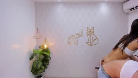 Snapshot of andrecastaneda chatting on 12-15-24, 04:07 Andre Castaneda online show from 12-15-24, 04:07