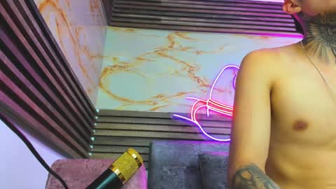 andrees_s online show from 05-23-26, 01:44