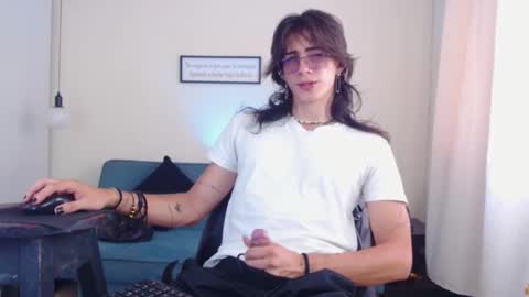 Snapshot of andreey50 chatting on 02-01-25, 08:16 Andrey online show from 02-01-25, 08:16