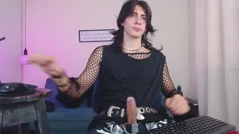 Snapshot of andreey50 chatting on 02-07-25, 08:20 Andrey online show from 02-07-25, 08:20