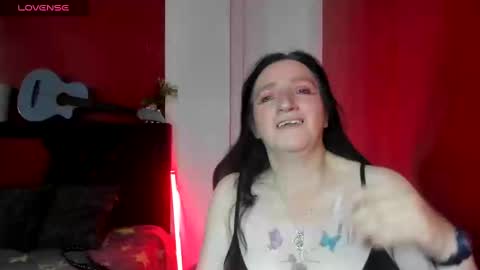 Snapshot of andrefoxx_ chatting on 09-18-25, 03:08 andre online show from 09-18-25, 03:08