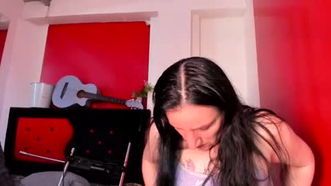Snapshot of andrefoxx_ chatting on 09-23-25, 03:09 andre online show from 09-23-25, 03:09
