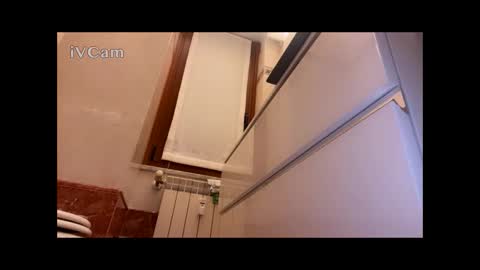 Snapshot of andregio0087 chatting on 01-16-26, 05:28 andregio0087 online show from 01-16-26, 05:28