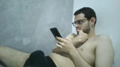 andres129494 online show from 05-02-26, 08:03