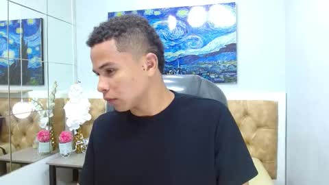 Snapshot of andres1_8 chatting on 12-14-25, 09:19 IM ANDRES online show from 12-14-25, 09:19