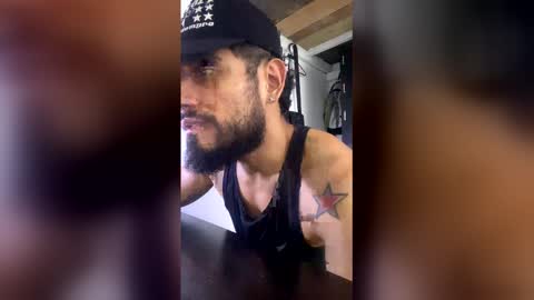 Snapshot of andres2024837816 chatting on 03-23-26, 09:52 Andres O online show from 03-23-26, 09:52