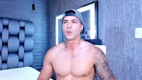 insta andres clark  online show from 12-22-25, 02:58