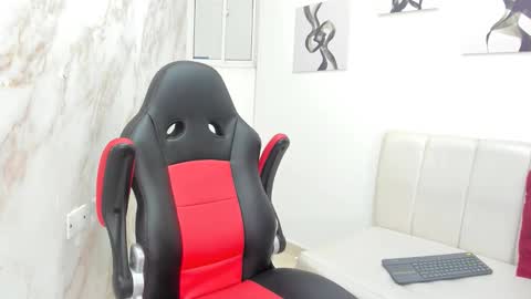 andres_stud online show from 10-08-25, 04:43