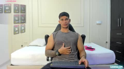 Snapshot of andres_stud chatting on 05-23-26, 04:07 andres_stud online show from 05-23-26, 04:07