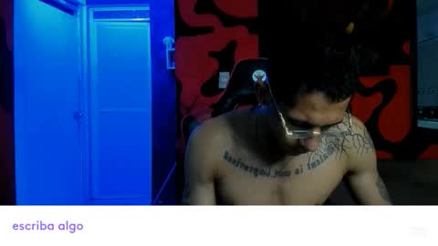 Snapshot of andres_white chatting on 03-29-26, 02:00 Andres white online show from 03-29-26, 02:00