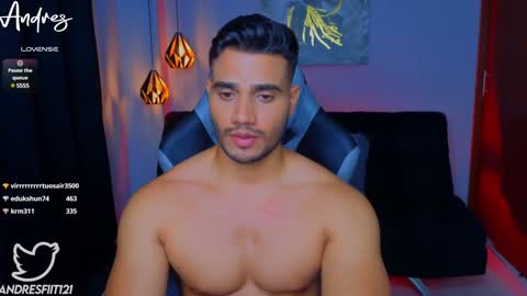 Snapshot of andresfiit chatting on 12-14-24, 12:01 Andres online show from 12-14-24, 12:01