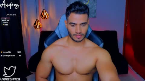 Snapshot of andresfiit chatting on 12-19-24, 01:29 Andres online show from 12-19-24, 01:29