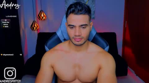 Snapshot of andresfiit chatting on 12-22-24, 09:44 Andres online show from 12-22-24, 09:44