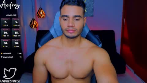 Snapshot of andresfiit chatting on 12-22-24, 12:49 Andres online show from 12-22-24, 12:49