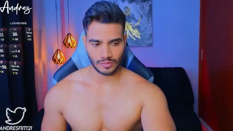 Snapshot of andresfiit chatting on 02-13-25, 11:28 Andres online show from 02-13-25, 11:28