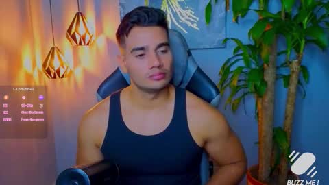 Snapshot of andresfiit chatting on 10-11-25, 02:11 Andres online show from 10-11-25, 02:11