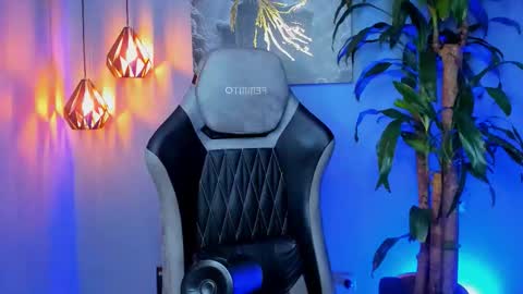 Andres online show from 11-14-25, 01:48