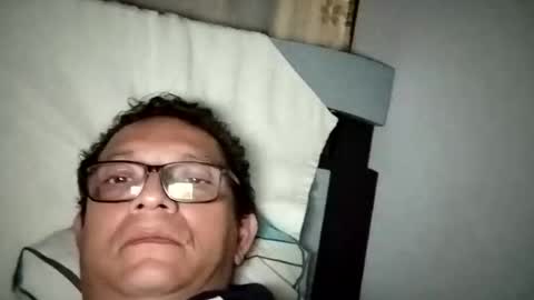 andresfloga online show from 06-17-26, 05:10