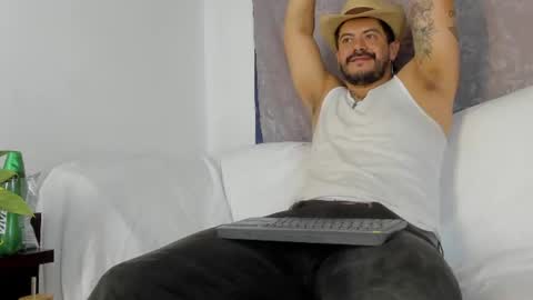 Andres online show from 06-14-26, 06:43