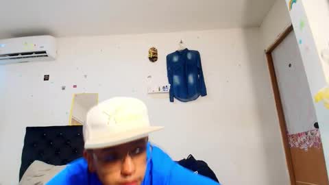 andreswhite_shotoflust online show from 06-02-26, 06:43