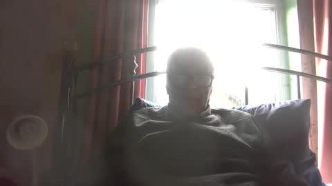 Snapshot of andrew160258 chatting on 03-28-26, 03:11 Andrew online show from 03-28-26, 03:11