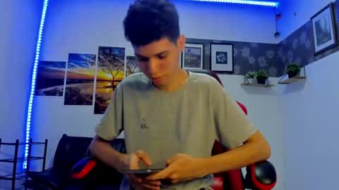 Snapshot of andrew_2811 chatting on 09-21-25, 05:31 andrew_2811 online show from 09-21-25, 05:31