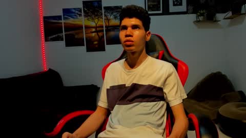 Snapshot of andrew_2811 chatting on 10-02-25, 06:09 andrew_2811 online show from 10-02-25, 06:09