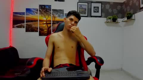 Snapshot of andrew_2811 chatting on 10-15-25, 05:40 andrew_2811 online show from 10-15-25, 05:40