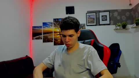 Snapshot of andrew_2811 chatting on 11-01-25, 03:19 andrew_2811 online show from 11-01-25, 03:19