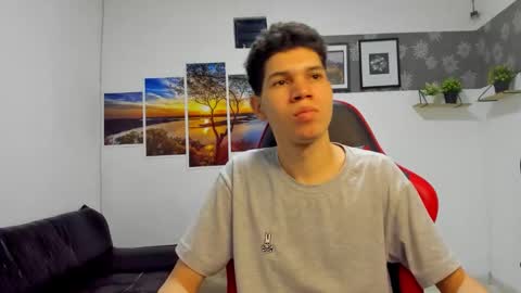 Snapshot of andrew_2811 chatting on 11-02-25, 04:15 andrew_2811 online show from 11-02-25, 04:15