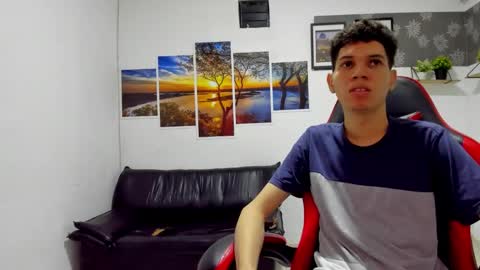 Snapshot of andrew_2811 chatting on 12-19-25, 09:05 andrew_2811 online show from 12-19-25, 09:05