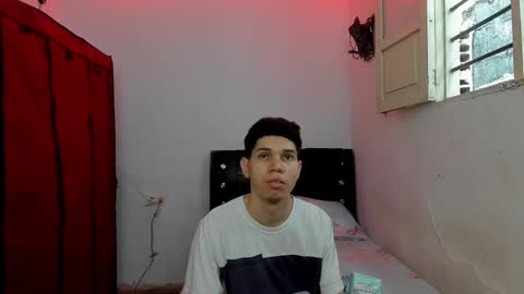 Snapshot of andrew_2811 chatting on 03-01-26, 03:47 andrew_2811 online show from 03-01-26, 03:47