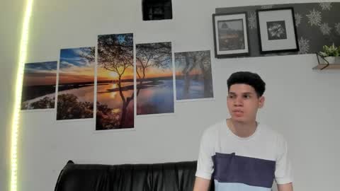 Snapshot of andrew_2811 chatting on 03-03-26, 09:15 andrew_2811 online show from 03-03-26, 09:15