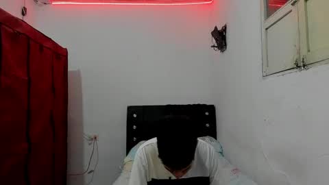 Snapshot of andrew_2811 chatting on 03-04-26, 02:17 andrew_2811 online show from 03-04-26, 02:17