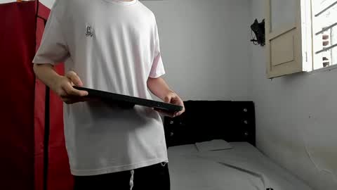 andrew_2811 online show from 04-29-26, 05:30