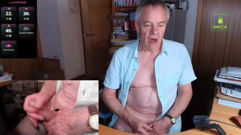 Snapshot of andrew_9999 chatting on 10-09-25, 10:52 Andrew online show from 10-09-25, 10:52