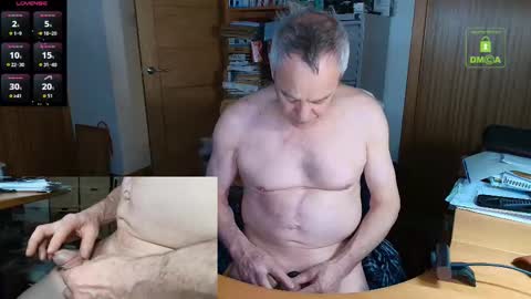 Snapshot of andrew_9999 chatting on 01-07-26, 03:09 Andrew online show from 01-07-26, 03:09