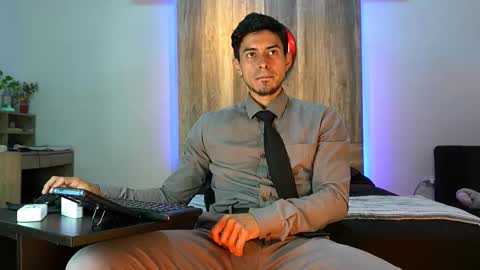 Andrew online show from 11-18-25, 04:28