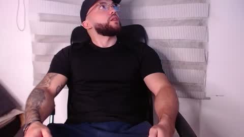 andrew_holden__ online show from 11-14-25, 12:20