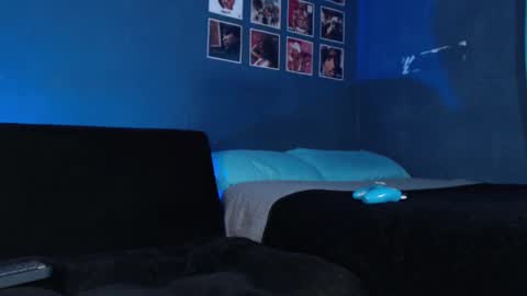 Snapshot of andrew_hoult chatting on 02-09-25, 06:33 Andrew online show from 02-09-25, 06:33