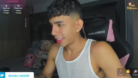 Snapshot of andrew_twink18 chatting on 10-16-25, 01:06 Andrew M. online show from 10-16-25, 01:06