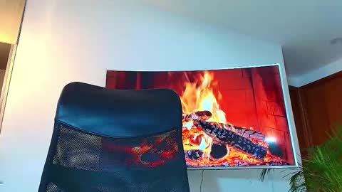 Snapshot of andrew_west_ chatting on 02-21-25, 11:55 ANDREW WEST online show from 02-21-25, 11:55