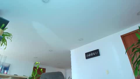 Snapshot of andrew_west_ chatting on 10-08-25, 03:31 ANDREW WEST online show from 10-08-25, 03:31