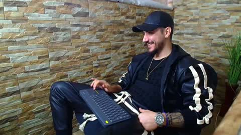 MasterRomania  online show from 01-12-25, 07:53