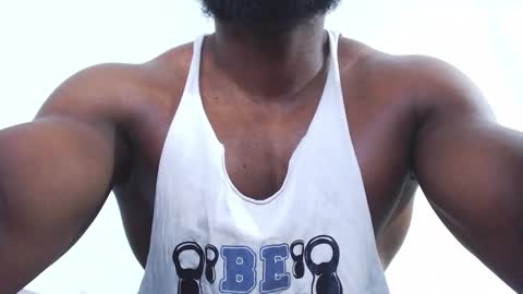 Snapshot of andrewoconnor__ chatting on 01-14-26, 12:33 Andrew Oconnor online show from 01-14-26, 12:33